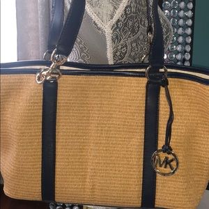 Michael kors tote